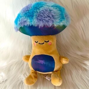 Living on the Veg Squish mushroom by Kellytoy